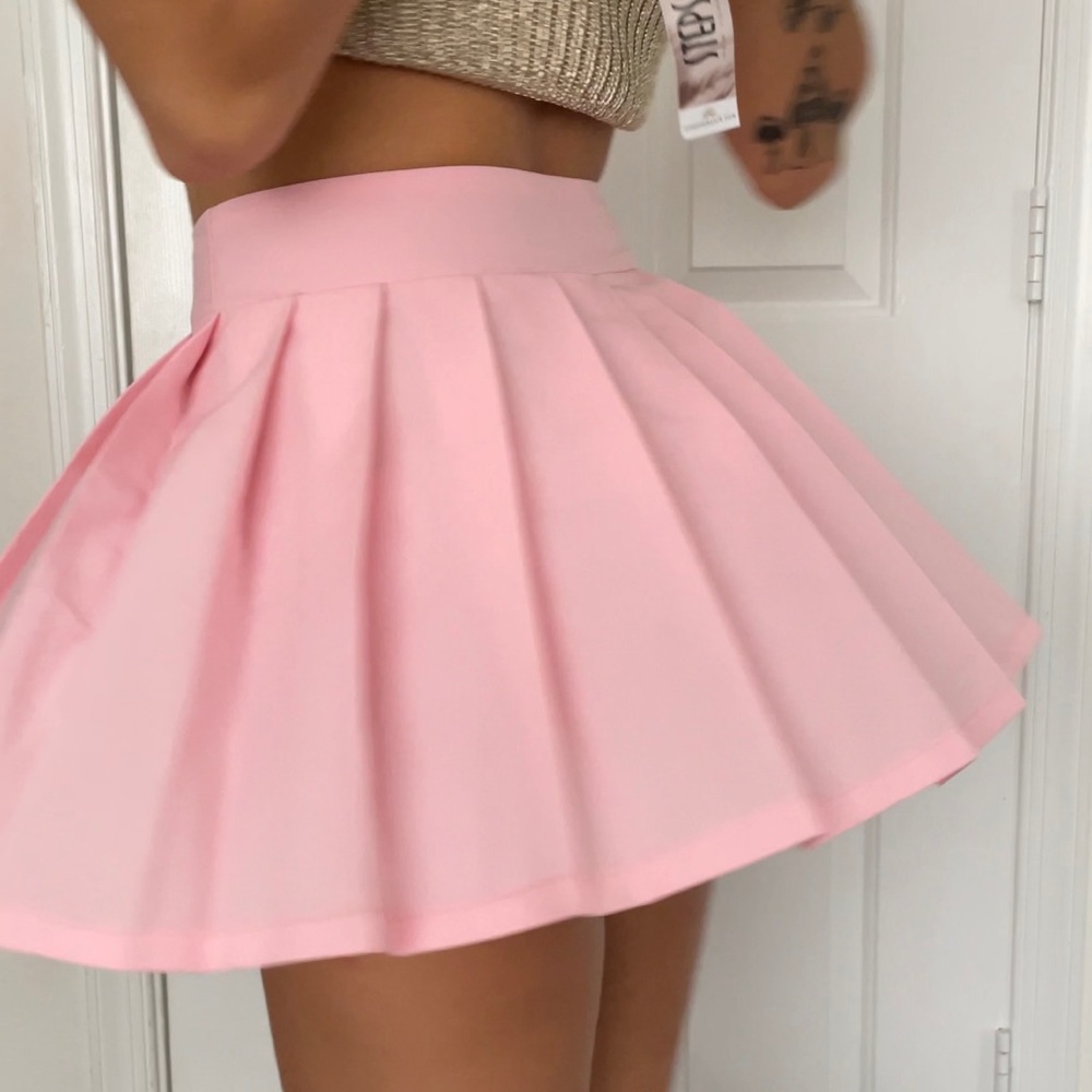 pinky mini skirt 💗